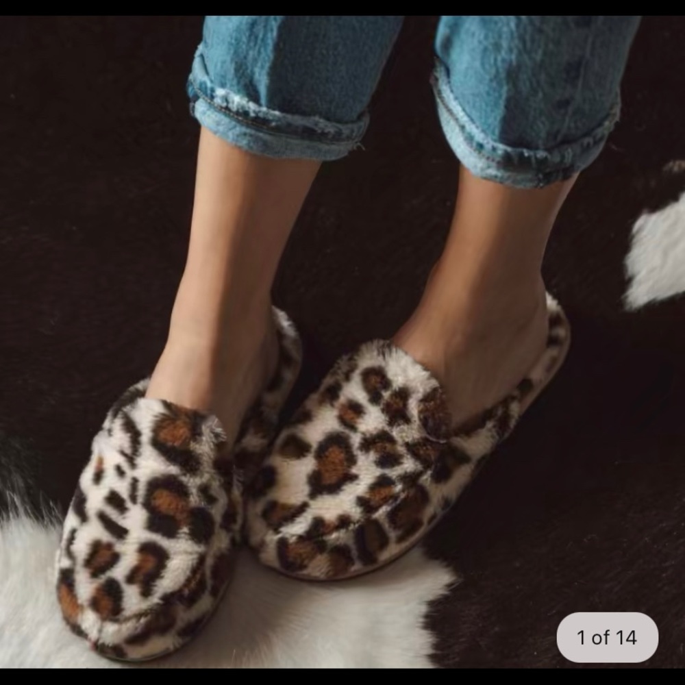 NWT Mukluks Capucine Slide Slippers